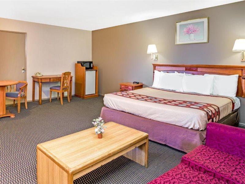 Hotel Super 8 By Wyndham Upland Ontario Ca Esterno foto